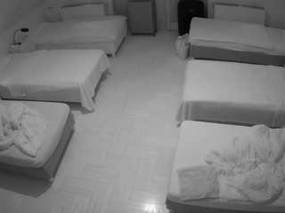 voyeurcam-julmodels-bed-6 avatar