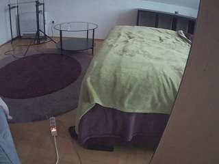 voyeurcam-julmodels-whitebed-6 avatar