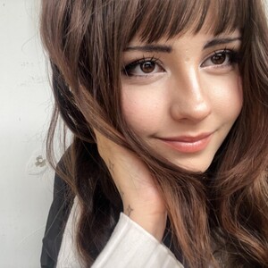 Ella_Young avatar