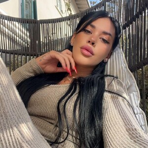 LaylaCruz1 avatar