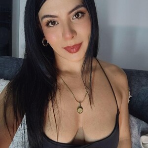 Lovelybootty avatar